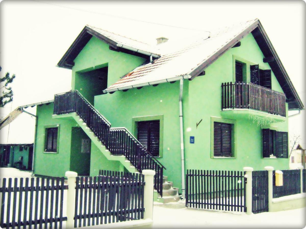 Apartment Kostolic Gajic Екстер'єр фото